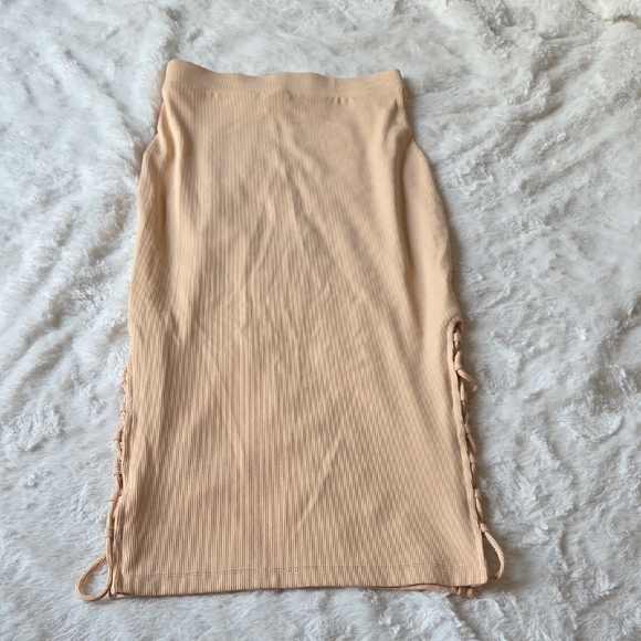 H&M Cream Ribbed Midi Skirt - Picture 5 of 5